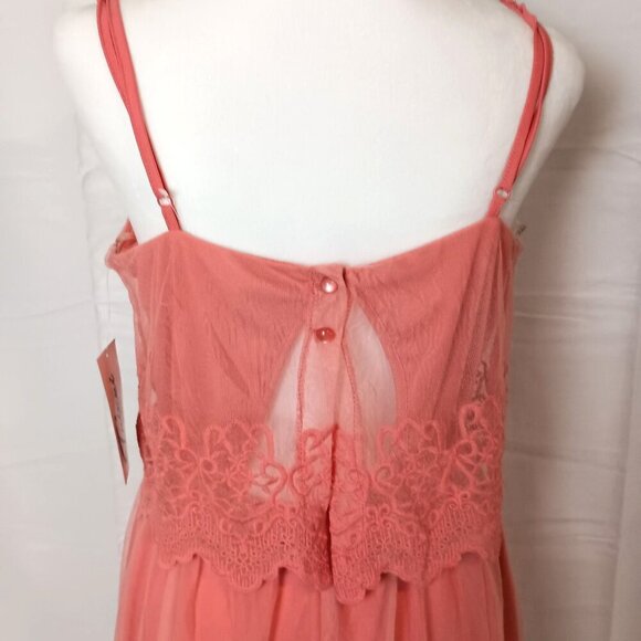 Trixxi Coral Pink Open Back Tiered Dress M NWT Embroidery Adjustable Straps - Picture 7 of 8